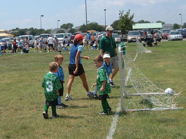 2003/09(Sep)/02(Soccer)/640x480_2003-09-06 13-00-57.JPG